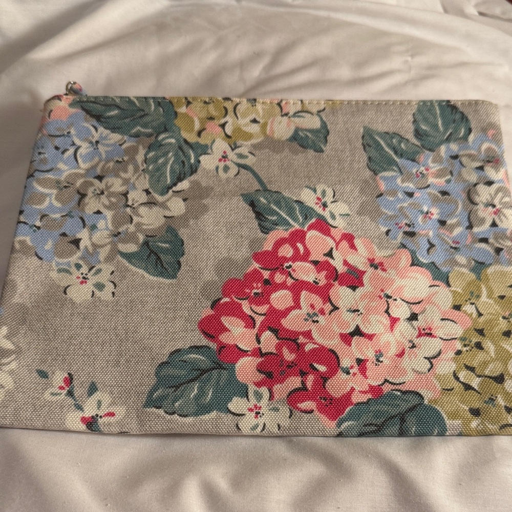 Floral Canvas Pouch with Hydrangea Design